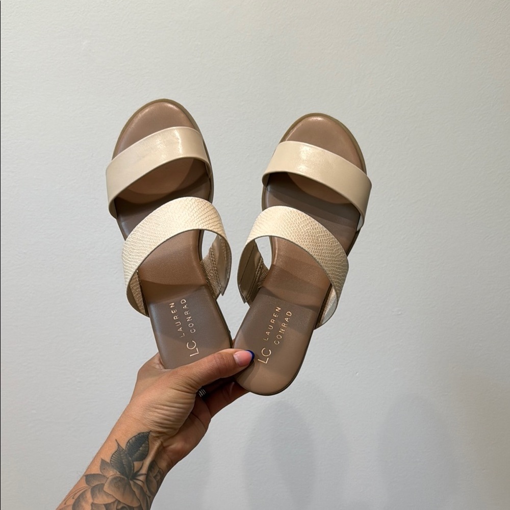 LC Lauren Conrad Sandals